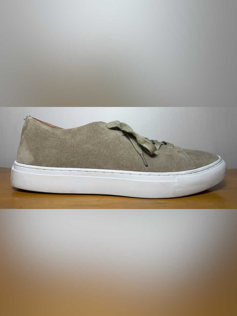 BYLT Premium Basics Lux Low Suede Sneakers Sz 8.5